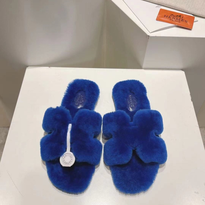 H**mes slippers